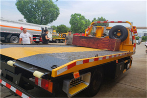 管城附近拖车电话号码服务